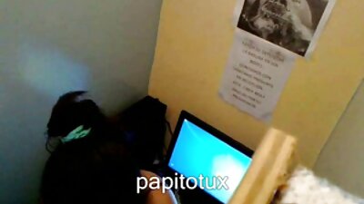 Schattige Ami Jordan en porn hd trio haar geile leraar neuken in de klas