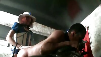 De ochtend begint voor imagini porno gratis brunette en haar vriendje met een sensuele affaire