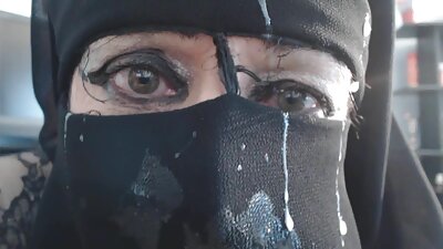 Hete zwarte meid Tamra Millan doorboort haar poesje op BBC porno gratuito hd