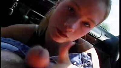 Schattige tiener meid kan een lange staaf in haar petardas video movil sappige kutje persen